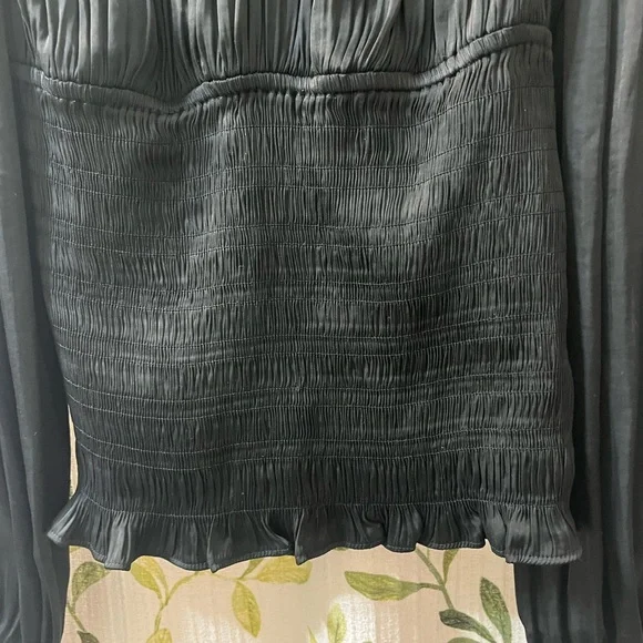 GAP Smocked-Waist Satin Top in Black — Size M (Tall) like new - Picture 3 of 7